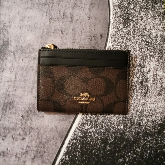 NWT Coach ID Case - Picture 3 of 3